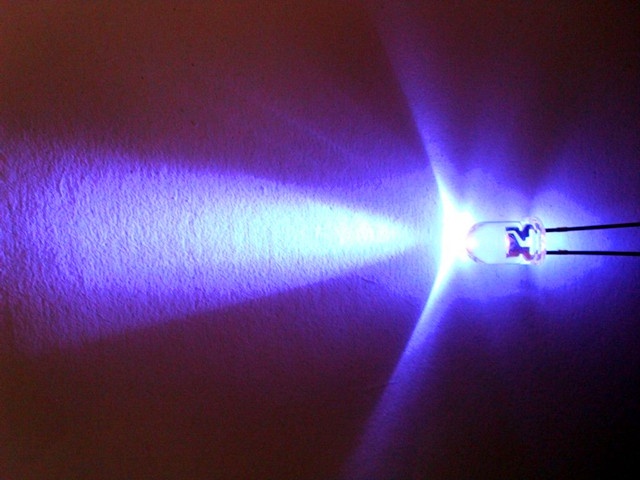 新型透明导体材料有望实现高性能UV LED